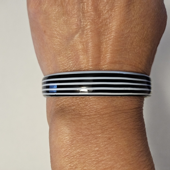 Bangle - Picture 2 of 4